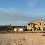 L'arbre Qui Chante Bed and Breakfast 4*