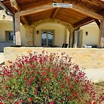 Bed & Breakfast L'arbre Qui Chante Saint-Etienne-de-Sermantin