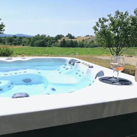 Bed & Breakfast L'arbre Qui Chante 4*