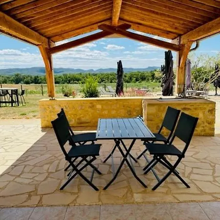 L'arbre Qui Chante Bed & Breakfast Saint-Etienne-de-Sermantin