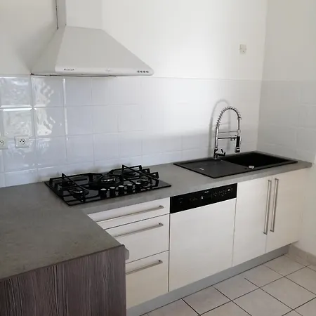 L'arbre Qui Chante Bed & Breakfast 4*