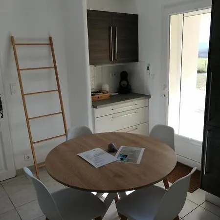 Bed & Breakfast L'arbre Qui Chante 4*