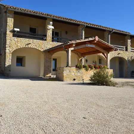 Bed & Breakfast L'arbre Qui Chante *