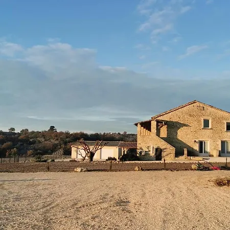 L'arbre Qui Chante Bed & Breakfast *
